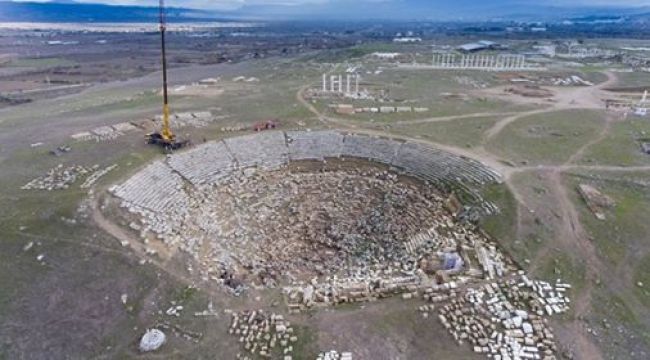 Antik kentteki 2 bin 200 yıllık tiyatroya biletle giriliyormuş