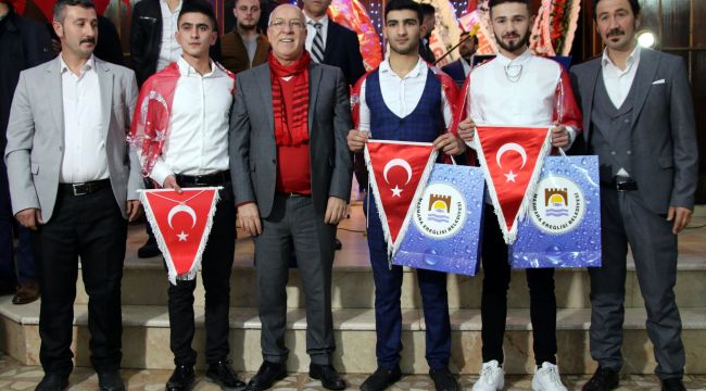 Başkan Uyan, asker eğlencesine katıldı