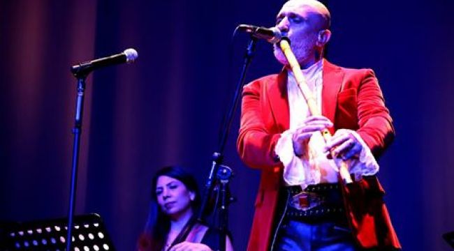 BİLGİN CANAZ NEFESİYLE ÇANKAYALILARI BÜYÜLEDİ