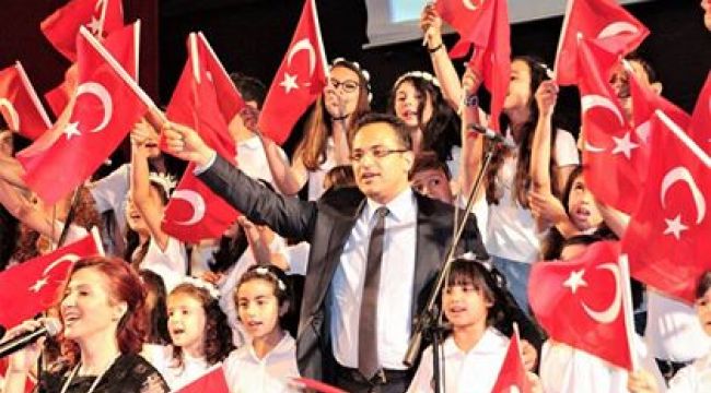 Bornova Belediyesi'nin keman kursları yoğun ilgi görüyor