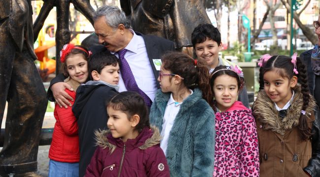 BURHANİYE PARKLAR İLE NEFES ALIYOR