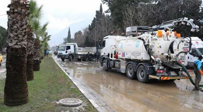 Büyükşehir ve MASKİ Ekipleri Teyakkuza Geçti	