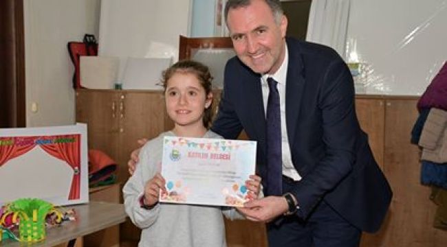  Çocuk Sanat Atölyesi İlk Mezunlarını Verdi