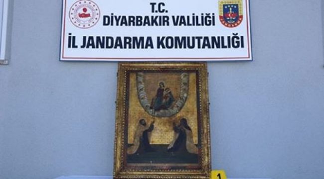 Diyarbakır'da Roma dönemine ait tablolar ele geçirildi