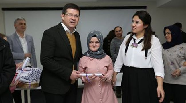 ENGELSİZ YAŞAM AKADEMİSİ'NDE SERTİFİKA MUTLULUĞU