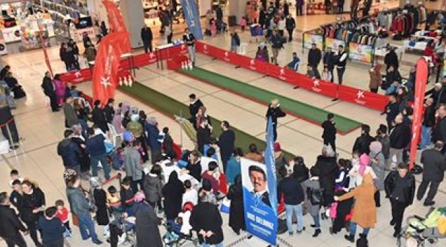 KÜÇÜKÇEKMECE'DE BOWLİNG HEYECANI