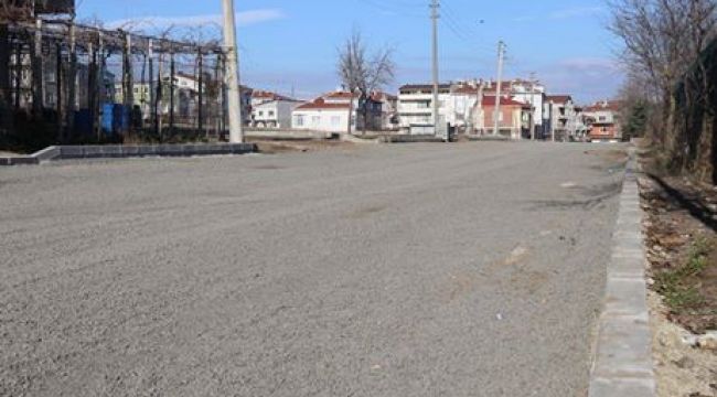 Sağlık Mahallesi 9. Sokakta Yol İyileştirme Çalışması Yapılıyor