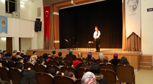 Son MeddahlardanKenan Olpak Halk HikâyeleriniÇankırılılara Anlattı