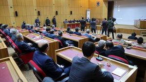 VALİ AYHAN'DAN BAŞKAN AYDIN'A ÖVGÜ DOLU SÖZLER