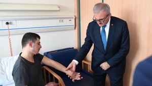 VALİ KARALOĞLU'DAN AFRİN GAZİSİNE GEÇMİŞ OLSUN ZİYARETİ