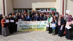 Valimiz Ali Mantı Kadın Çiftçi Eğitim Sertifika Törenine Katıldı