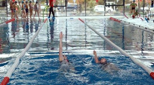 YARI OLİMPİK HAVUZ TAM KAPASİTE HİZMET VERİYOR