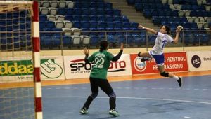 *Yenimahalle'nin melekleri 3'te 3 yaptı