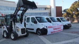 5 YILDA 32 YENİ ARAÇ BURHANİYE BELEDİYESİ ARAÇ FİLOSUNA EKLENDİ