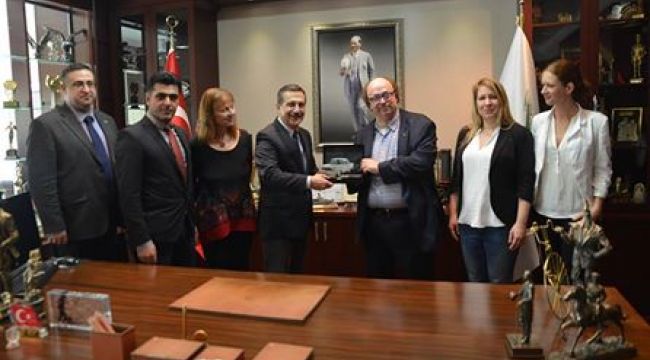 ALMANLAR TEPEBAŞI'NA HAYRAN KALDI