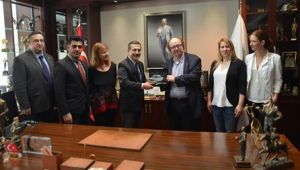 ALMANLAR TEPEBAŞI'NA HAYRAN KALDI