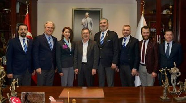 ARSLAN'DAN BAŞKAN ATAÇ'A ZİYARET