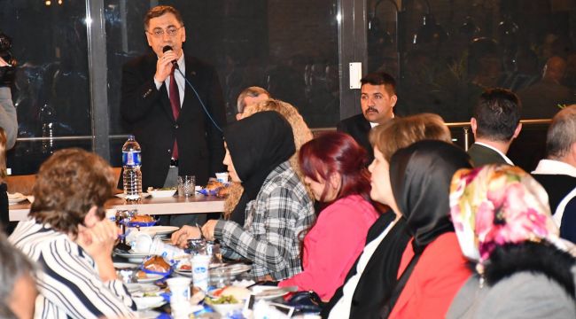 BAŞKAN VERGİLİ MHP İL GENEL MECLİSİ İLE BELEDİYE MECLİSİ ÜYELERİ VE PARTİ YÖNETİMİ İLE AKŞAM YEMEĞİNDE BİR ARAYA GELDİ