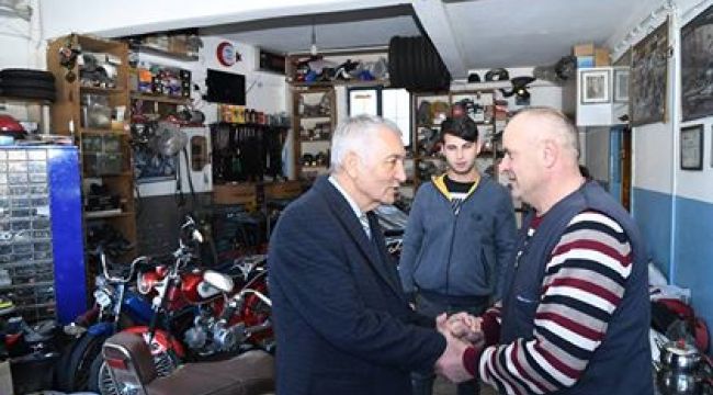 Bu millet sizi seviyor, Allah ayağınıza çakıl taşı değdirmesin