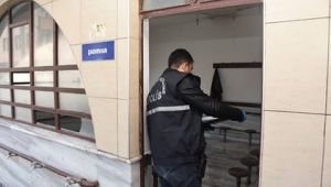 CAMİ MUSLUKLARI HIRSIZLARDAN NASİBİNİ ALDI