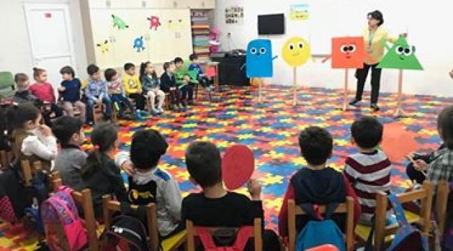 Çarşı ÇKSM'li Minikler Şekilleri Hikâyeyle Öğrendi