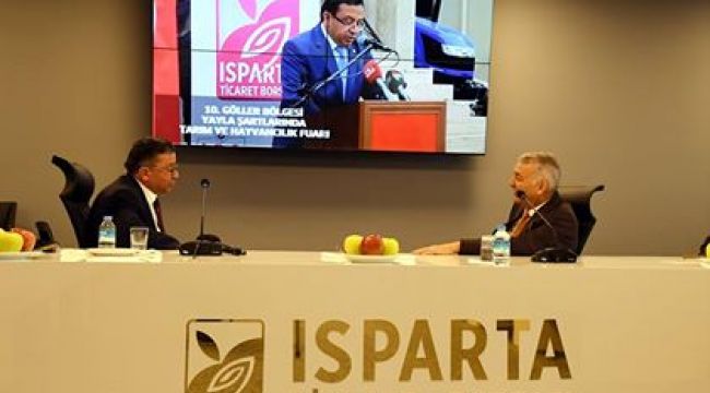 Çınar yaprağı değil, Çınar ağacı olmak istiyoruz