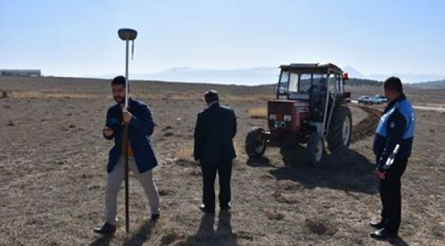 DAZKIRI ORGANİZE SANAYİ BÖLGEMİZDE ALTYAPI HAZIRLIKLARI BAŞLADI