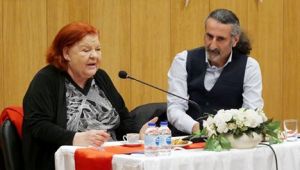  Defne Yalnız, Demli Sohbetler'e konuk oldu