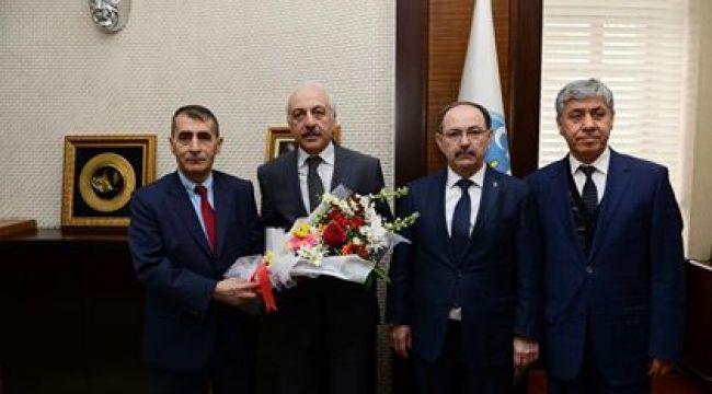 Defterdardan Başkan Gül'e ziyaret