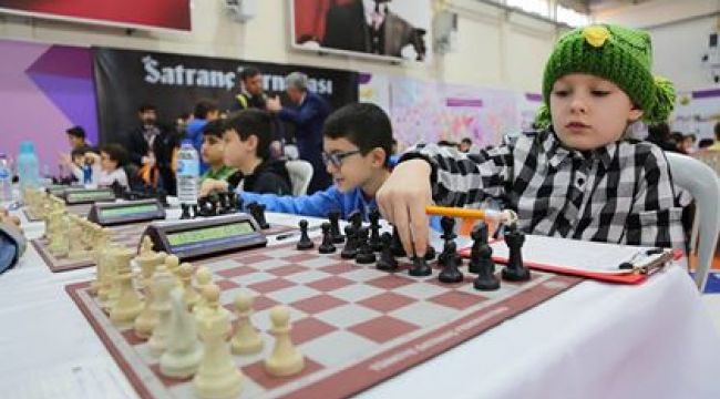 Gaziemir'de satranç heyecanı