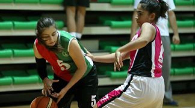 Haydi gençler sahaya! Karşıyaka Belediyesi'nden basketbol turnuvası 