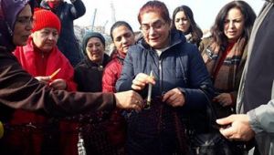 HÜNERLİ KADINLAR, BALIKÇILARDAN FİLE YAPIMINI ÖĞRENDİ