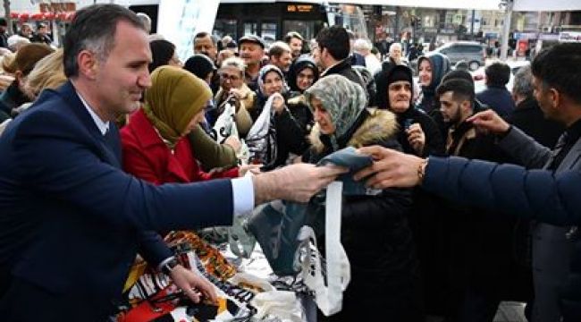İnesmek Kursiyerlerinin Hazırladığı Bez Torbalar Vatandaşa Dağıtıldı
