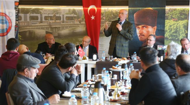 Kazım Kurt: "Yasaya uymayan şehir içinde araç satışı yapamayacak"