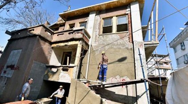 Kızılsaray Komşu Evi'nde çalışmalar son sürat