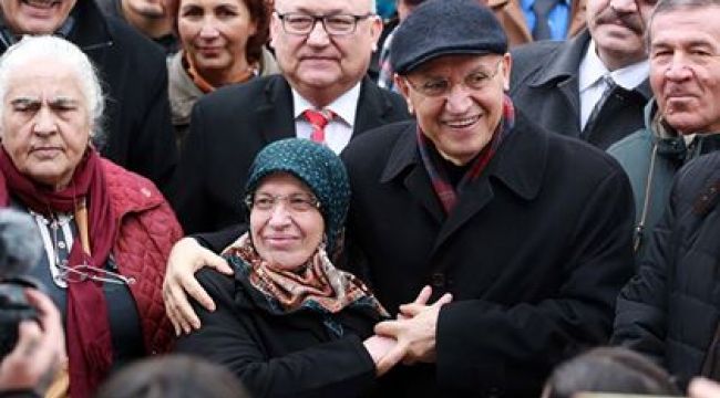 *Kültür Merkezi Ata'ya çok yakıştı