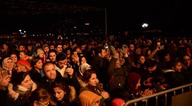 KUŞADASI 14 ŞUBAT'I KUTSİ'YLE KUTLADI