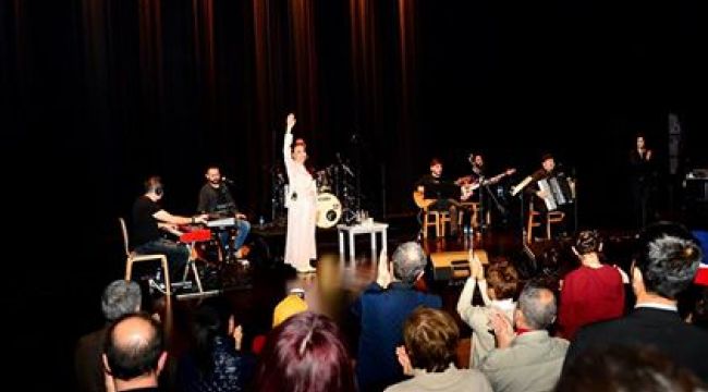 LEMAN SAM, ŞARKILARINI AŞK İÇİN SÖYLEDİ