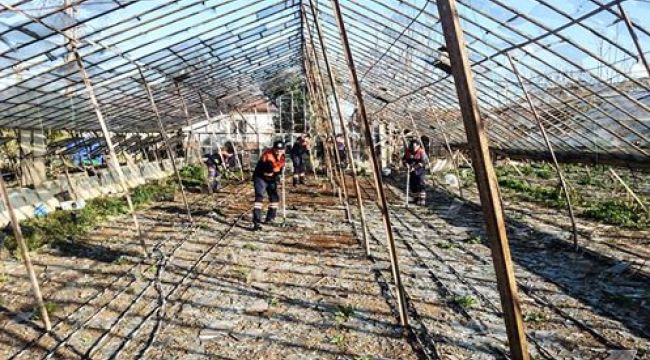 Muratpaşa Belediyesi yaraları sarıyor