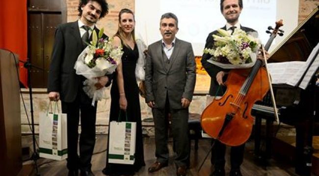 -	Oda Müziği Yarışması ve Festivali Sona Erdi