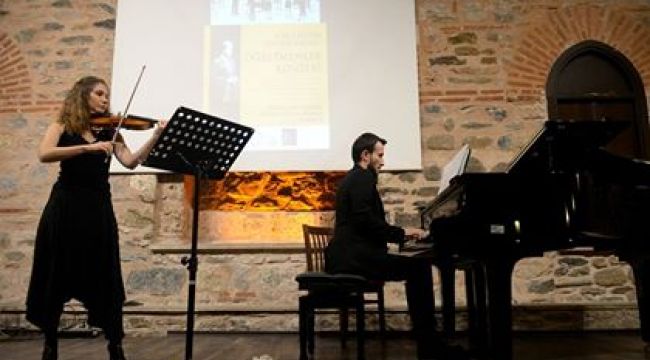 -	Ördekli'de Keman Resitali