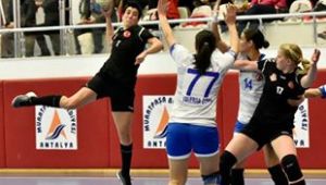 Paşa'nın Melekleri zirveye göz kırptı