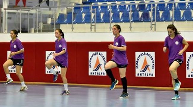 Paşanın Meleklerinde Yalıkavak mesaisi başladı