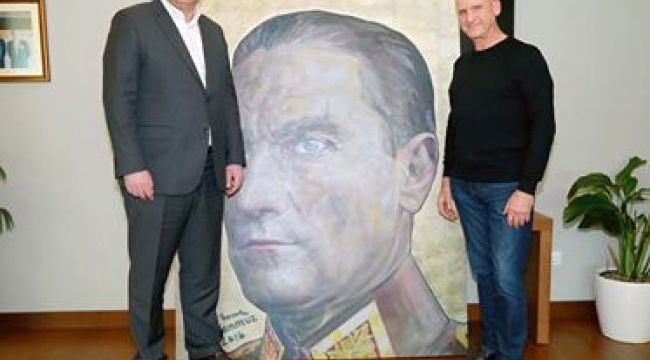 RESSAM BAŞAR'DAN TAŞDELEN'E ANLAMLI HEDİYE