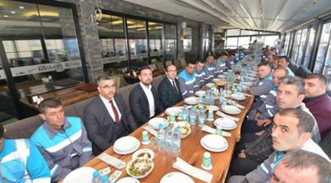 TEMİZLİK İŞLERİNDEN BAŞKAN MUSTAFA ÇÖL'E TEŞEKKÜR YEMEĞİ