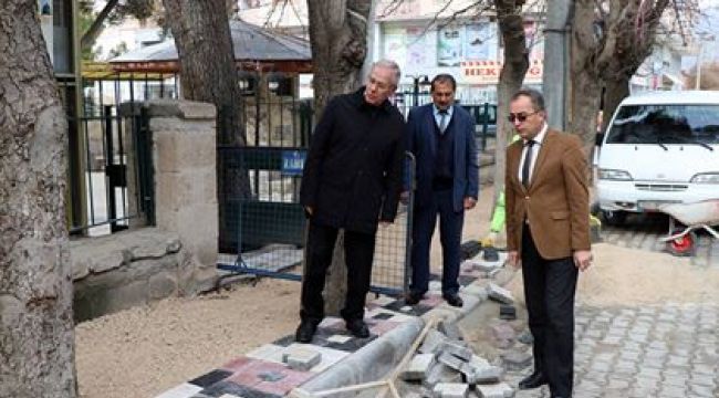 Ulu Cami Önünde Kaldırım Çalışması Gerçekleştirildi 