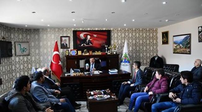 UMRE'DEN GELEN ÖĞRENCİLERDEN KOCATEPE'YE ZİYARET