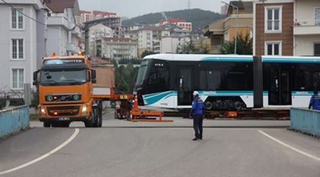 18'inci tramvay raylara indirildi