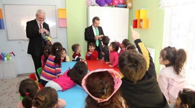 Aksaray Valimiz Sayın Ali Mantı Aksaray Müftülüğü 'ne bağlı Kuran Kursu'nu ziyaret etti.