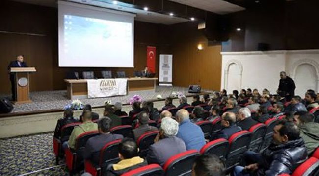 Araç sürücülerine eğitimler veriliyor